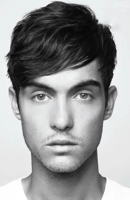 فرینج با فرق کج Side-Swept Fringe | آموزشگاه سفیر